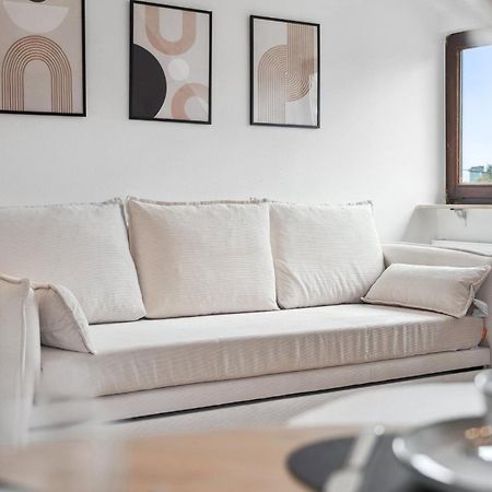 Malu Rooms - Top Lage, Kostenloser Parkplatz, Klima, Netflix, 24H Checkin Ludwigsburg Kültér fotó