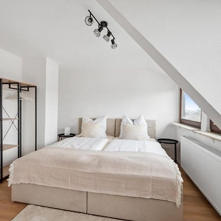 Malu Rooms - Top Lage, Kostenloser Parkplatz, Klima, Netflix, 24H Checkin Ludwigsburg Kültér fotó