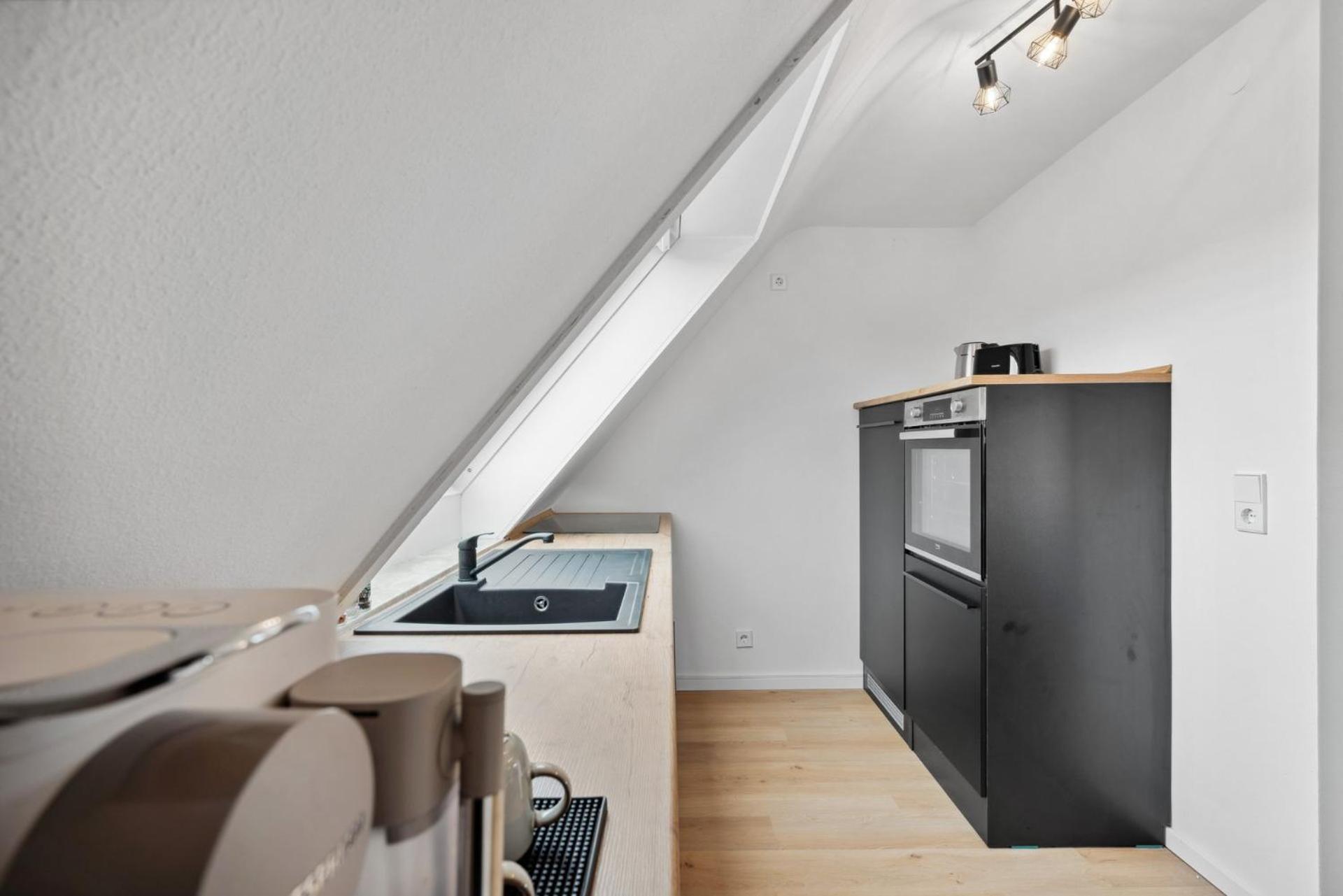 Malu Rooms - Top Lage, Kostenloser Parkplatz, Klima, Netflix, 24H Checkin Ludwigsburg Kültér fotó