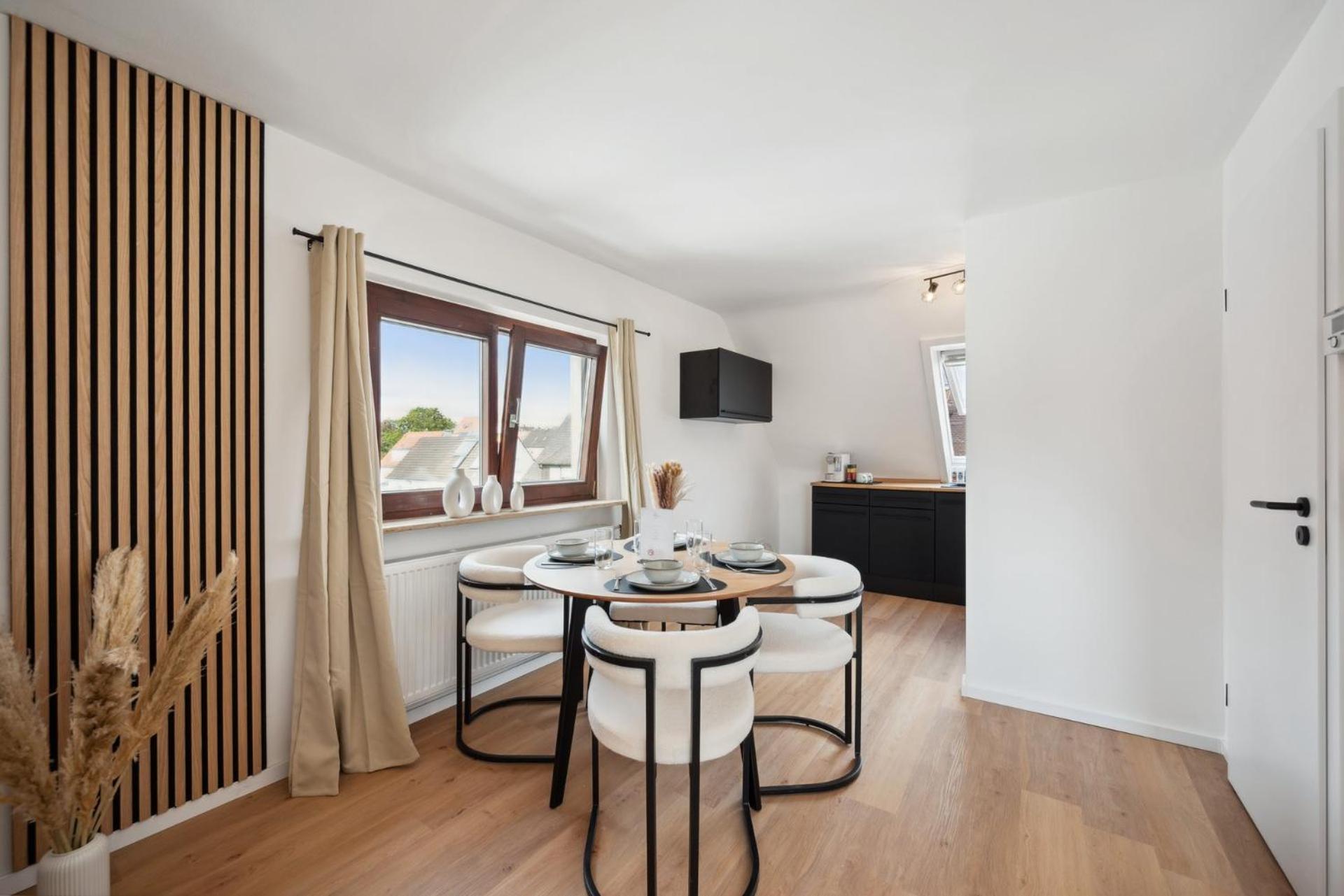Malu Rooms - Top Lage, Kostenloser Parkplatz, Klima, Netflix, 24H Checkin Ludwigsburg Kültér fotó